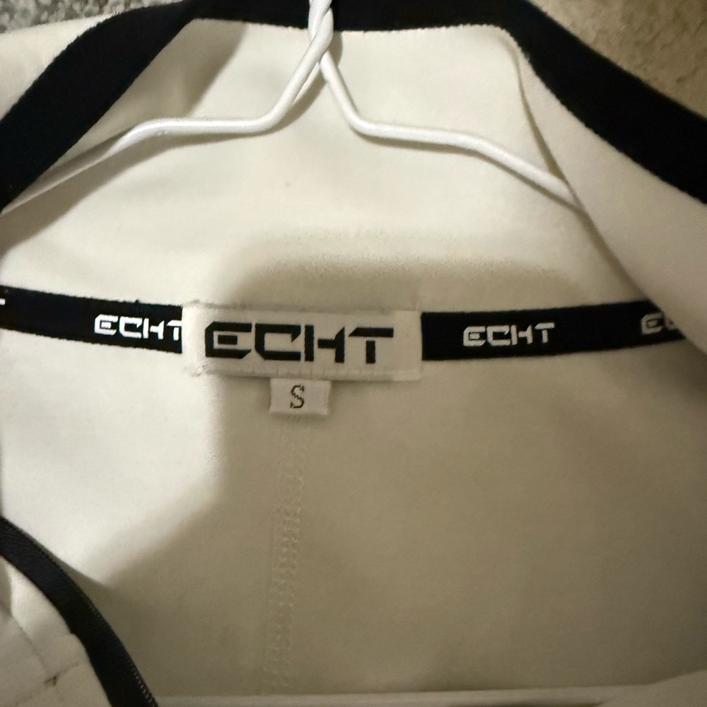 Echt White and Black Cropped Half-Zip Pullover-NWOT - Picture 3 of 4